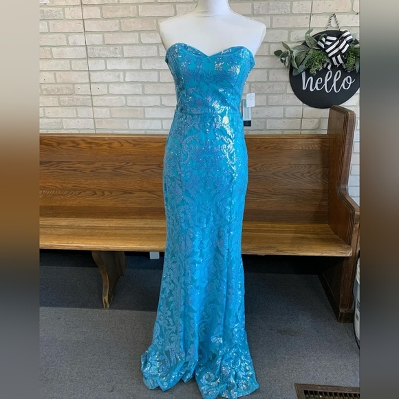 City Vibe Strapless Sequin Gown - Picture 2 of 14